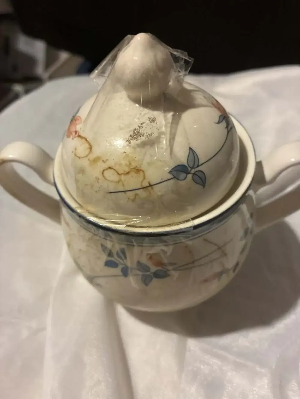 Noritake Keltcraft Eastfair 9171 Covered Sugar Bowl with Floral Design